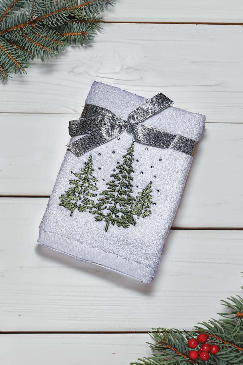 OLIMA CHRISTMAS TOWEL - PINE FOREST