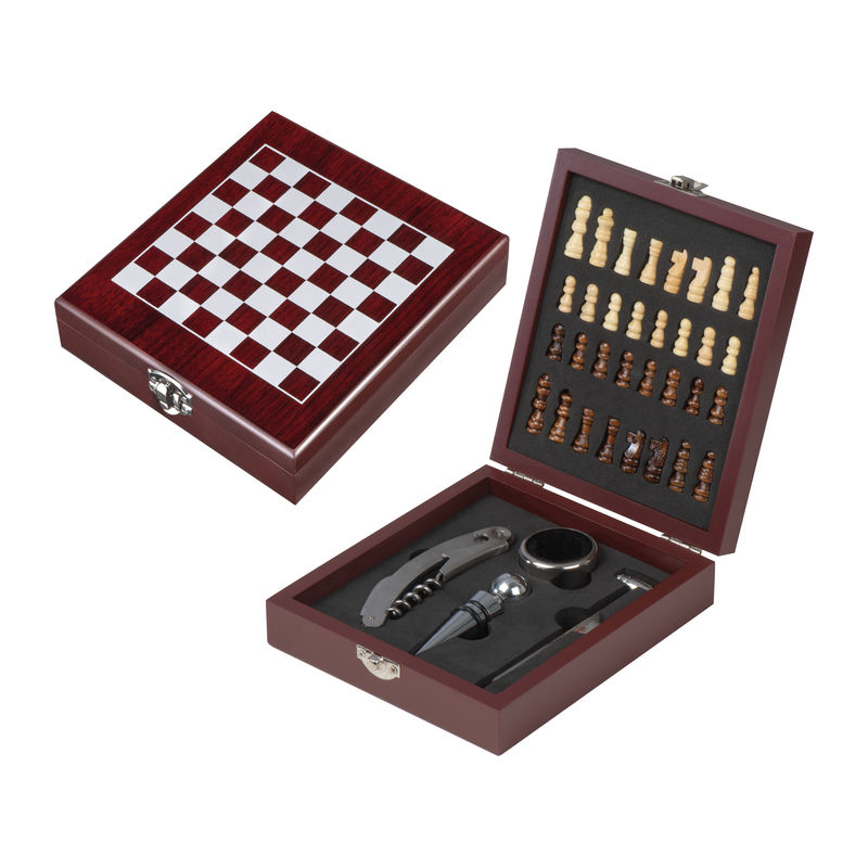 Chess wine set San Gimigano