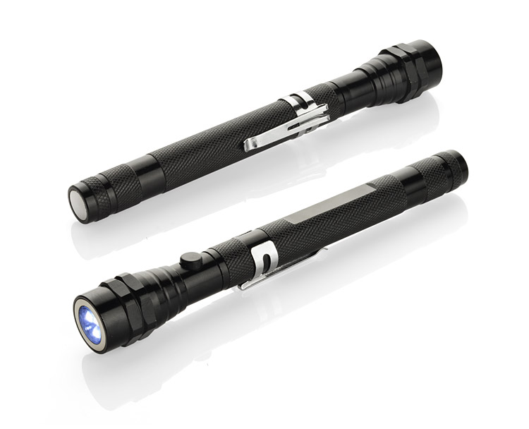 Flashlight with magnet ITI